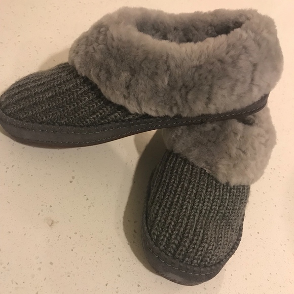 ugg wrin slippers